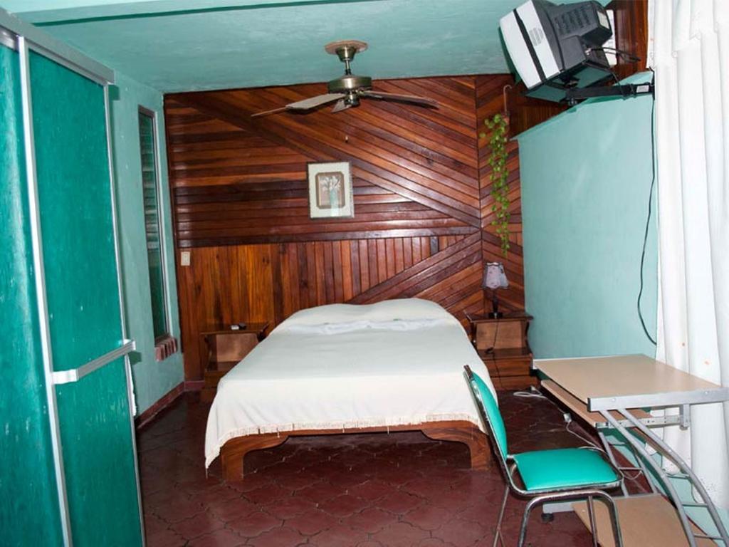 Hotel Jackie'S House Puntarenas Room photo