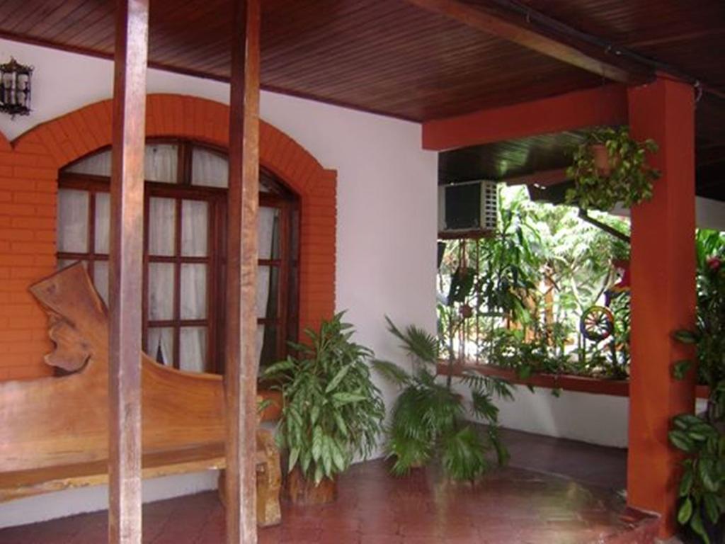 Hotel Jackie'S House Puntarenas Exterior photo