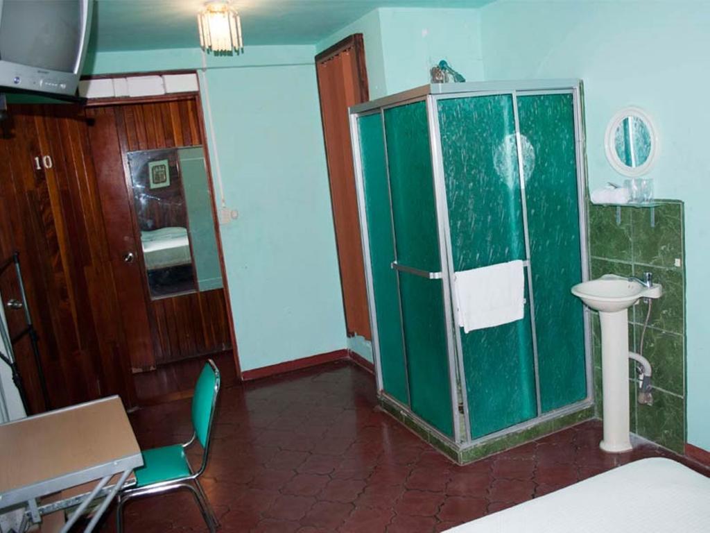 Hotel Jackie'S House Puntarenas Room photo